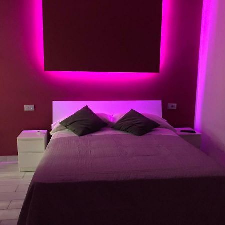 Fc Relais Bed & Breakfast Napoli Bagian luar foto