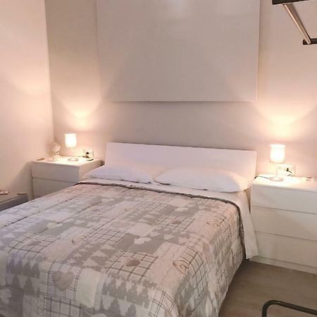 Fc Relais Bed & Breakfast Napoli Bagian luar foto