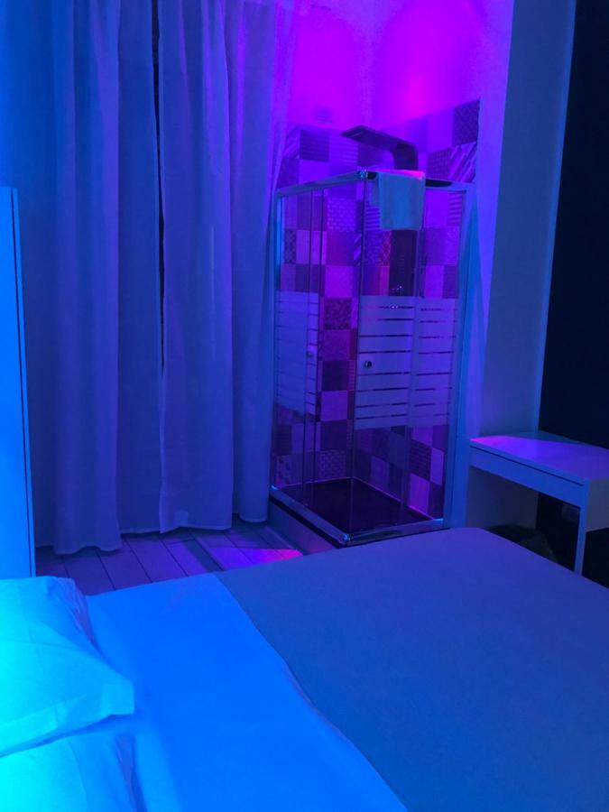 Fc Relais Bed & Breakfast Napoli Bagian luar foto